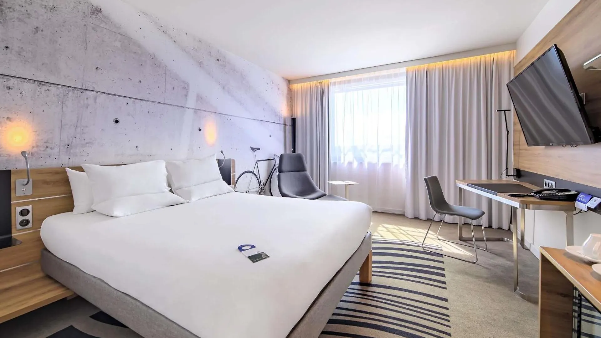 **** Hotel Novotel Kraków Centrum Polónia