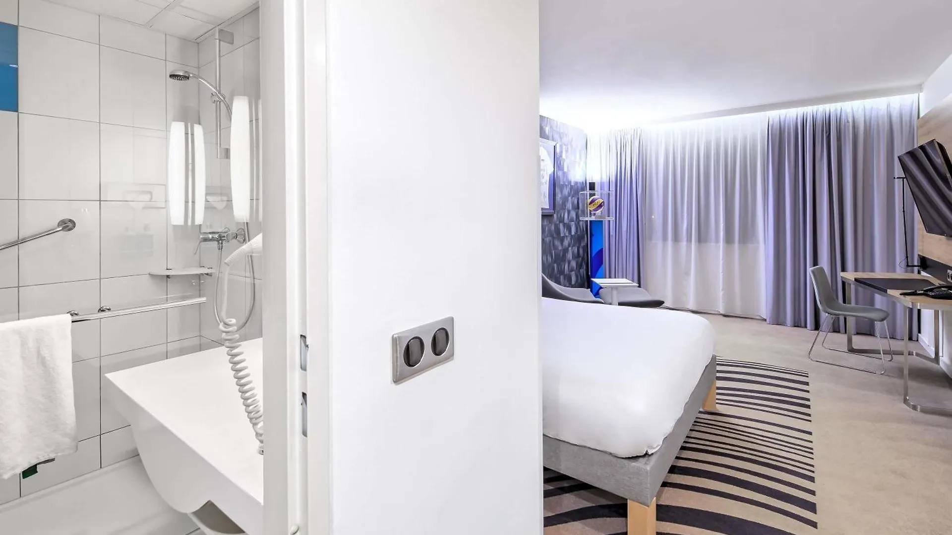 Novotel Krakow Centrum 4*,  Polonya